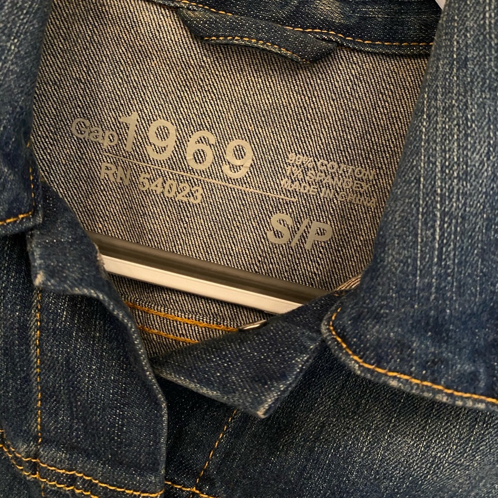 Gap Denim Jacket - image 6